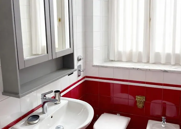 Villa Rainbow District Mood *